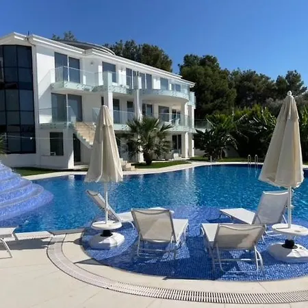 Yalcin Villa *