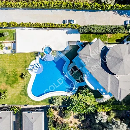 Yalcin Villa *